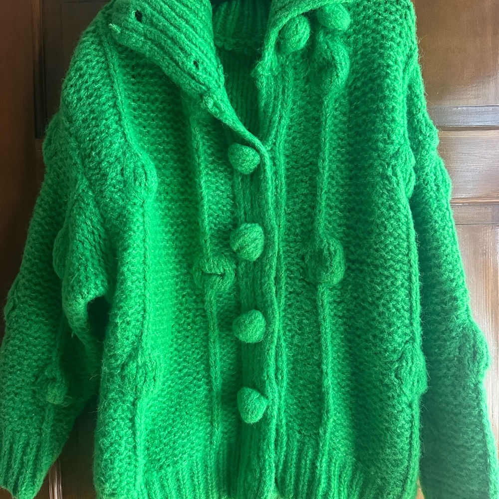 Vibrant Green Knit Cardigan - Picture 2 of 3